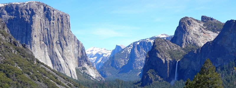 Dans la Yosemite Valley, au pied du mythique El&nbsp;Capitan