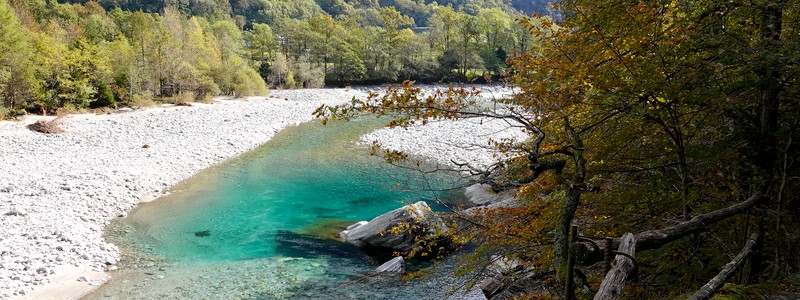Coup de cœur pour la Vallemaggia, sa rivière aux eaux cristallines et ses petits hameaux aux maisons de&nbsp;pierre…