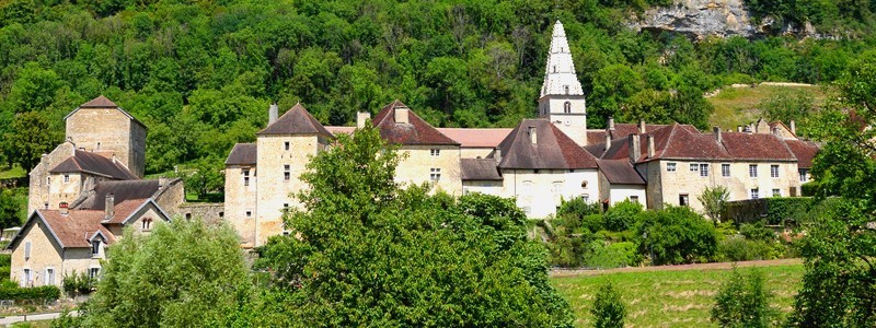 Gros coup de cœur pour Baume-les-Messieurs, un village du Jura élu parmi les plus beaux de France&nbsp;!